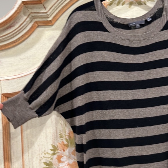 Vince Stripe short sleeve sweater size small - Picture 3 of 7
